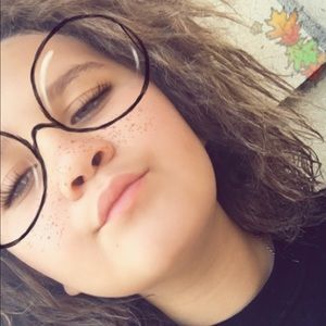 Meet your Posher, Briana